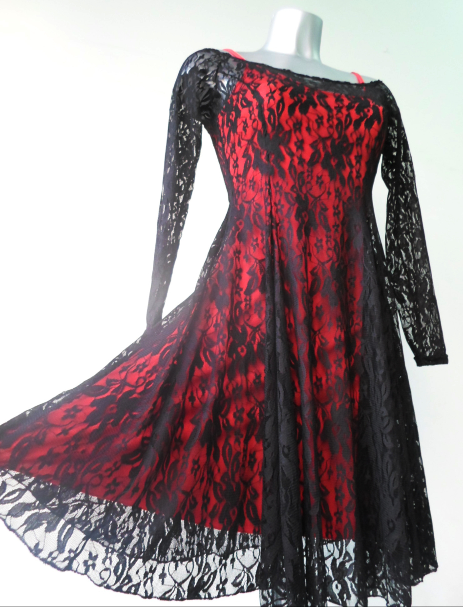 Abito Cassandra svasato in pizzo macramè - immagine 3