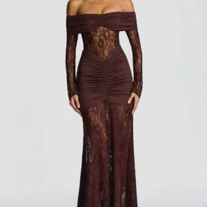 Abito senza spalline a maniche lunghe