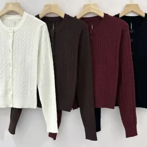 Giacca con bottone maniche lunghe