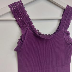 canotta costine e pizzo “viola”