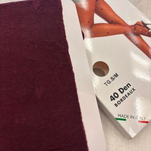 Calze con cuori “bordeaux”