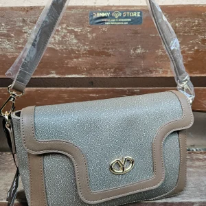 Ynot? Flap bag LUX104 havana