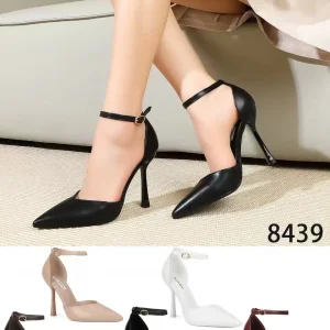 Tacchi a spillo con lacci